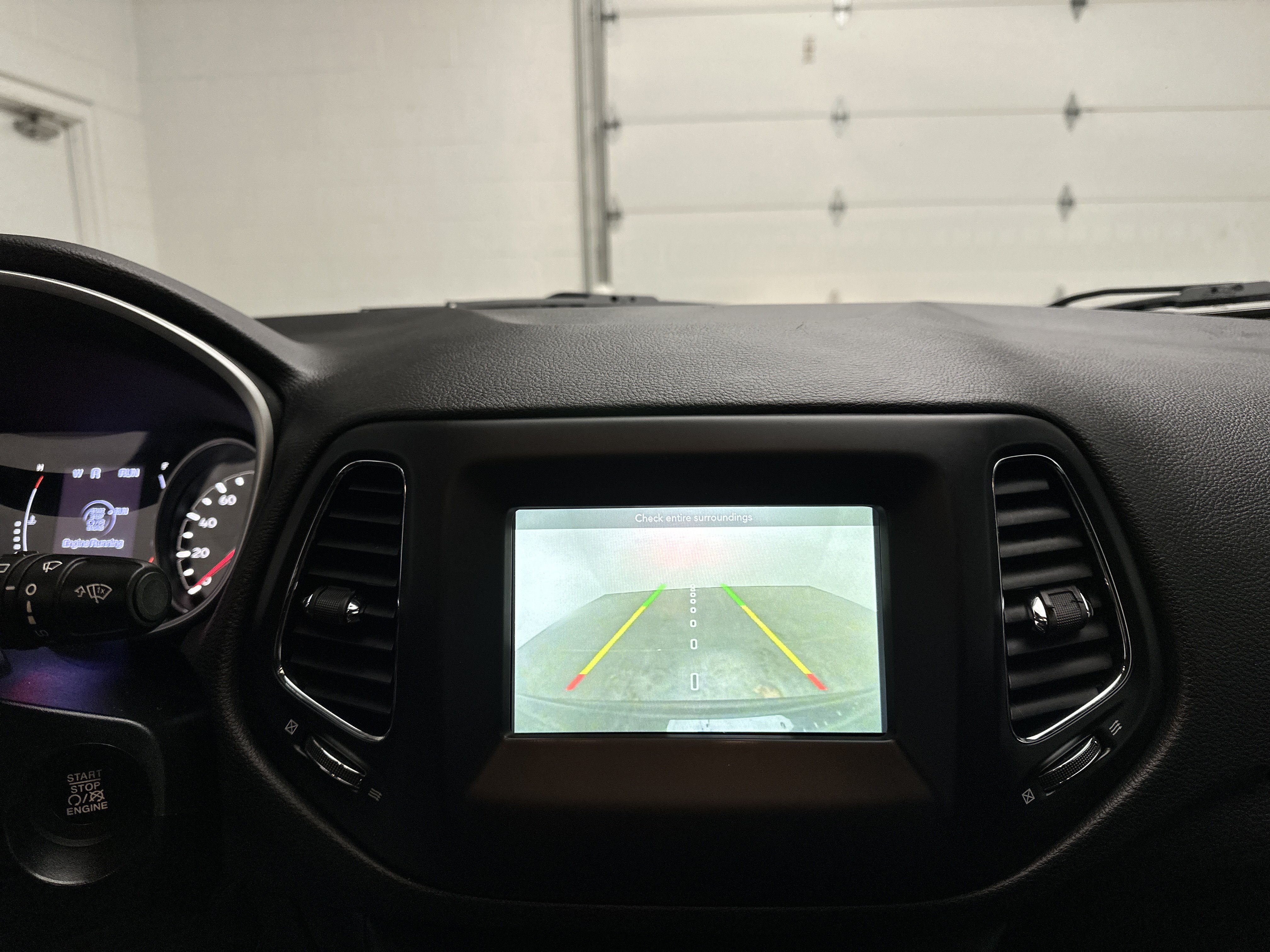 Used 2020 Jeep Compass Latitude w/ Cold Weather Group AWD/4WD image 28