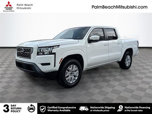 Used 2022 Nissan Frontier SV image 1