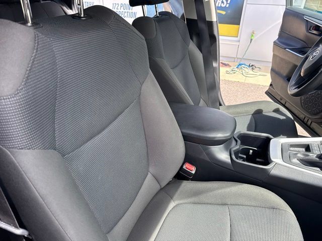 Used 2025 Toyota RAV4 LE FWD image 22