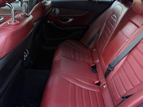 Used 2018 Mercedes-Benz C 300 4MATIC Sedan image 33