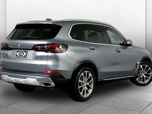 Used 2025 BMW X5 xDrive40i AWD/4WD image 13
