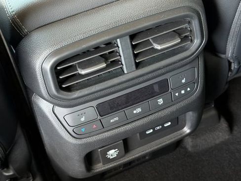 Certified 2024 Honda Pilot Elite image 14