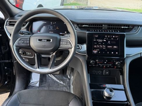 Used 2023 Jeep Grand Cherokee L Laredo AWD/4WD image 20