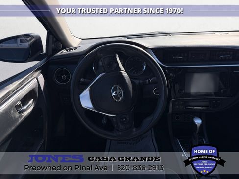 Used 2017 Toyota Corolla L image 12