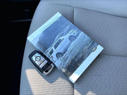 Used 2019 Ford Expedition XLT w/ Cargo Package image 15