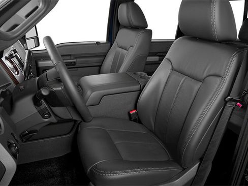 Used 2014 Ford F250 XLT w/ XLT Premium Package AWD/4WD image 8