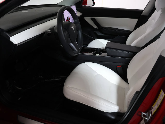 Used 2020 Tesla Model 3 Standard Range Plus RWD image 12