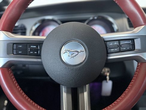 Used 2010 Ford Mustang GT RWD image 22