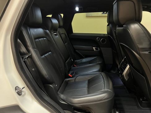 Used 2019 Land Rover Range Rover Sport HSE image 33