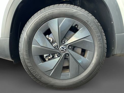 Used 2025 Volkswagen Taos S w/ Taos MDO Package image 14