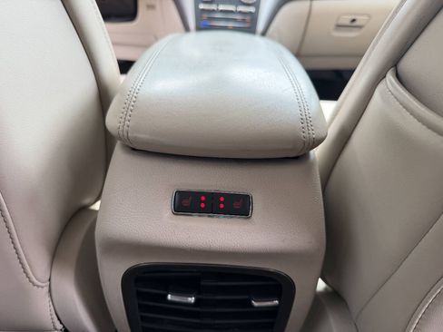 Used 2017 Lincoln MKC Reserve FWD image 16