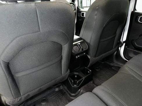 Used 2020 Jeep Wrangler Unlimited Sport image 15
