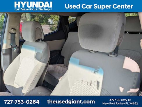 Used 2014 Hyundai Santa Fe Sport FWD image 3
