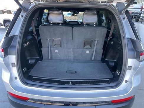 Used 2024 Jeep Grand Cherokee L Altitude image 16