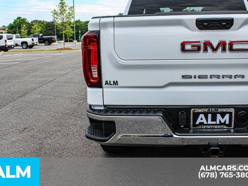 Used 2026 GMC Sierra 1500 SLT AWD/4WD image 12