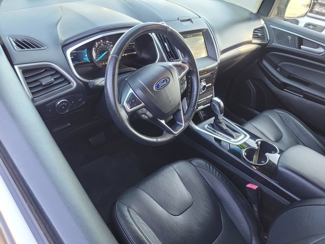 Used 2017 Ford Edge Titanium AWD/4WD image 6