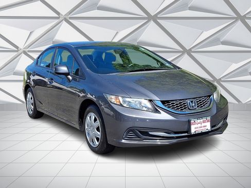 Used 2013 Honda Civic LX image 2