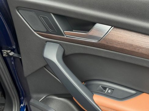 Used 2021 Audi Q5 2.0T Premium Plus w/ Premium Plus Package image 37