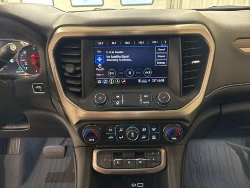 Used 2023 GMC Acadia Denali w/ Denali Ultimate Package AWD/4WD image 19