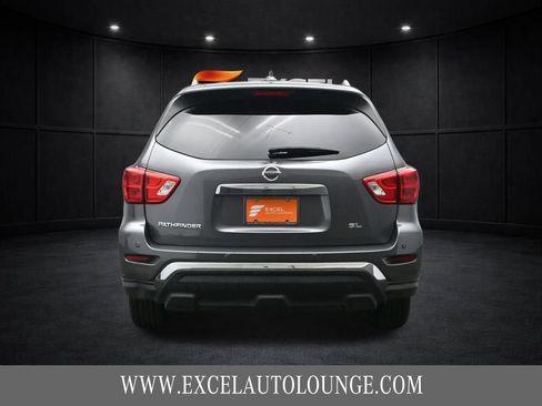 Used 2020 Nissan Pathfinder SL image 5