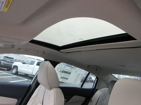 New 2026 Nissan Sentra SL w/ Floor Mat Package image 14