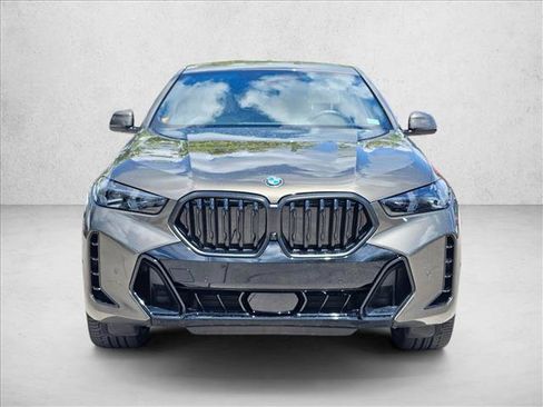 Used 2025 BMW X6 xDrive40i w/ Executive Package AWD/4WD image 2