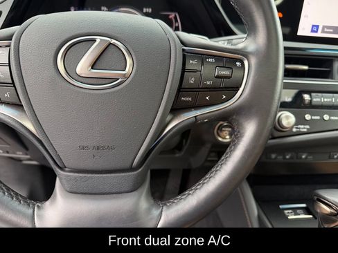 Used 2023 Lexus ES 300h w/ Premium Package FWD image 11