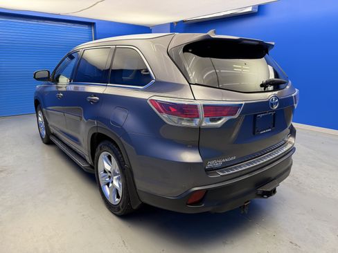 Used 2014 Toyota Highlander Limited Platinum AWD/4WD image 5
