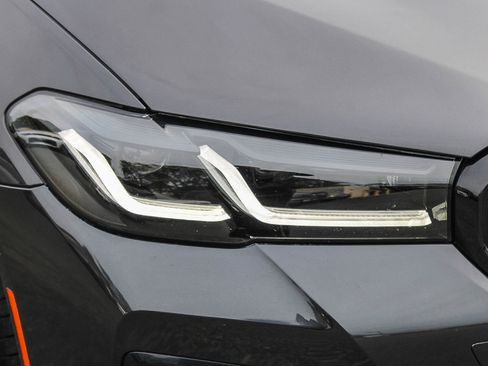 Used 2023 BMW M550i xDrive image 8