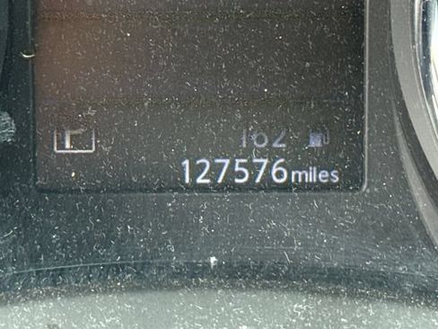 Used 2018 Nissan Rogue SV AWD/4WD image 23