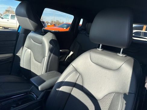 New 2026 Jeep Compass Latitude image 11