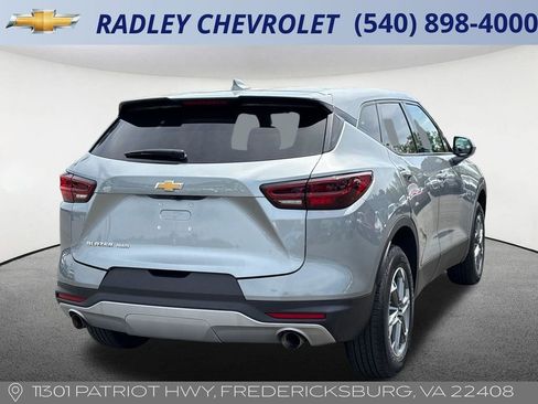 Used 2025 Chevrolet Blazer LT AWD/4WD image 19