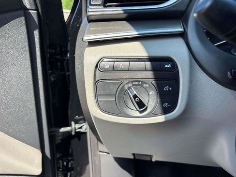 Certified 2023 INFINITI QX50 Luxe AWD/4WD image 19