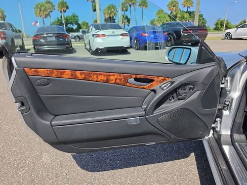 Used 2007 Mercedes-Benz SL 550 image 12