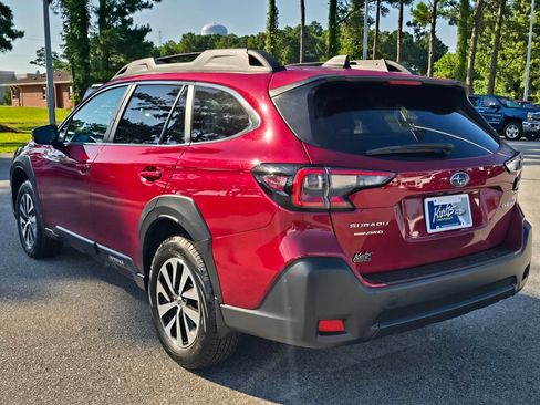 Used 2025 Subaru Outback Premium w/ Popular Package #1A AWD/4WD image 5