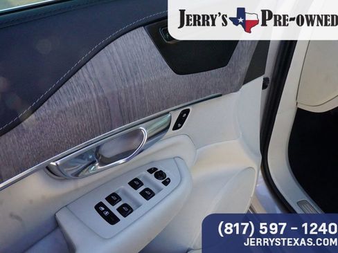 Used 2023 Volvo XC90 B6 Ultimate w/ Protection Package Premier image 15