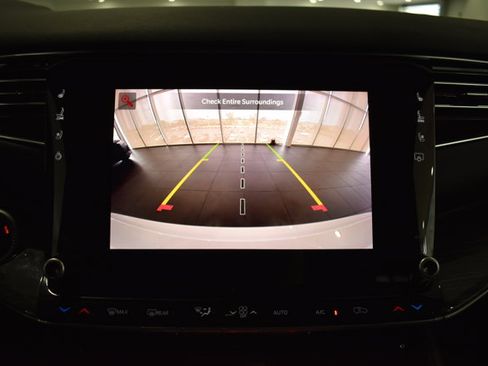 Used 2022 Jeep Wagoneer Series III AWD/4WD image 18