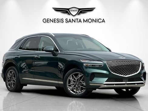 Used 2023 Genesis GV70 2.5T w/ Select Package AWD/4WD image 2