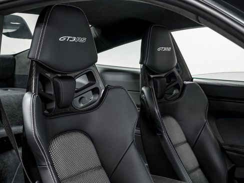 Used 2025 Porsche 911 GT3 RS image 35