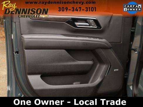 Used 2025 Chevrolet Tahoe Z71 w/ Comfort Package image 26