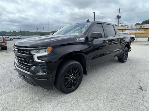 Used 2024 Chevrolet Silverado 1500 RST w/ Convenience Package II AWD/4WD image 9