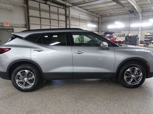 Used 2024 Chevrolet Blazer LT w/ Convenience Package FWD image 8