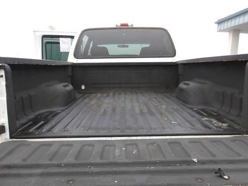 Used 2005 Ford F250 XLT image 11