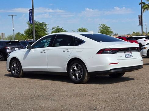 Used 2024 Honda Accord SE image 6