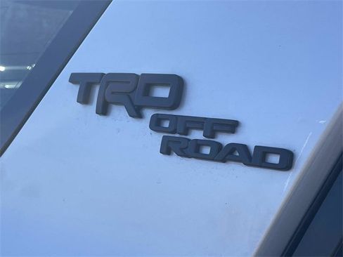 Used 2021 Toyota 4Runner TRD Off-Road image 9