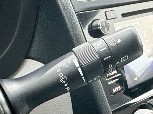 Used 2017 Subaru Forester 2.5i Premium image 15