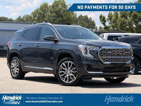 Used 2022 GMC Terrain Denali w/ Denali Premium Package AWD/4WD image 1