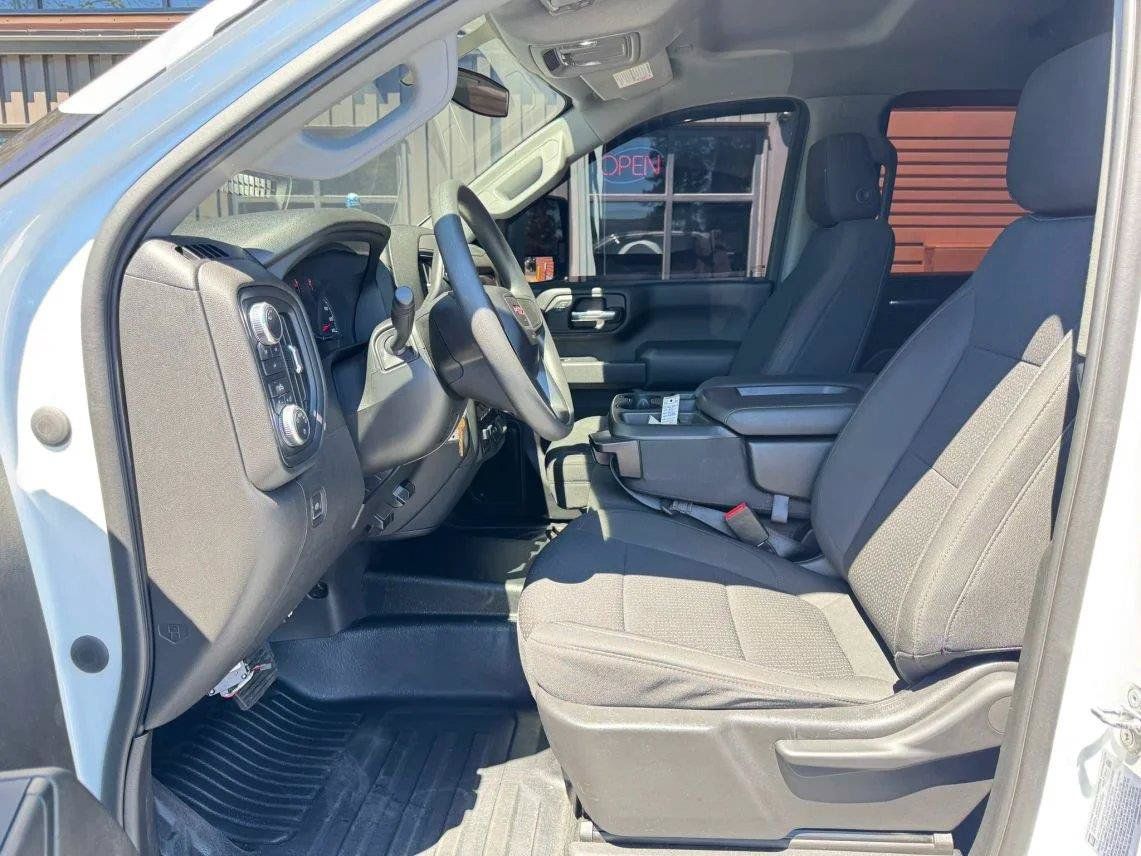 Used 2022 GMC Sierra 3500 Pro w/ Convenience Package AWD/4WD image 11