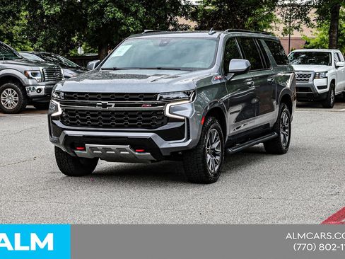 Used 2021 Chevrolet Suburban Z71 w/ Rear Media and Nav Package AWD/4WD image 3