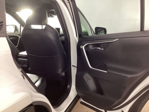 Used 2024 Toyota RAV4 XSE w/ Advanced Technology Package AWD/4WD image 24
